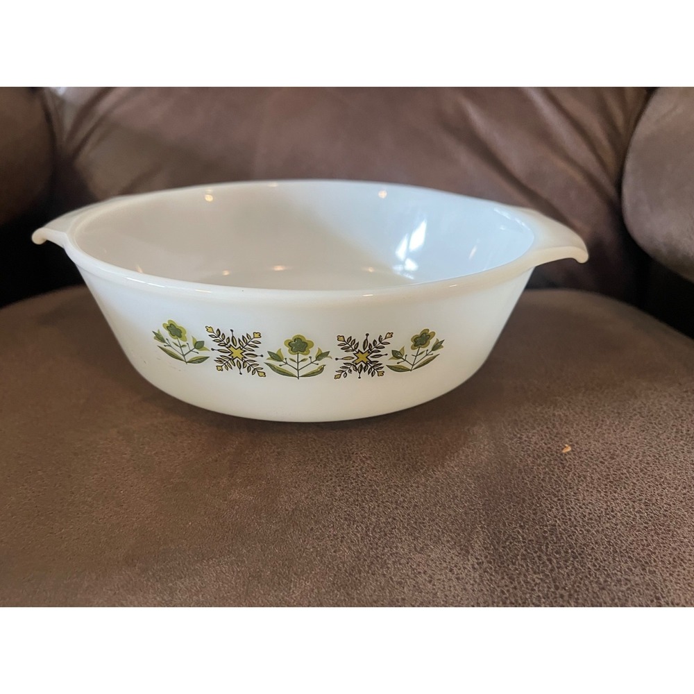 Vintage Anchor Hocking Fire King 1-1/2 qt 8" Green Flowers Casserole Baking Dish